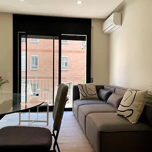Superflat Near 15' Center Sant Adrià de Besòs